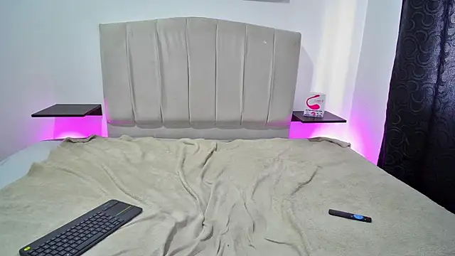 Valen Thompsom online show from 11, 1, 2025