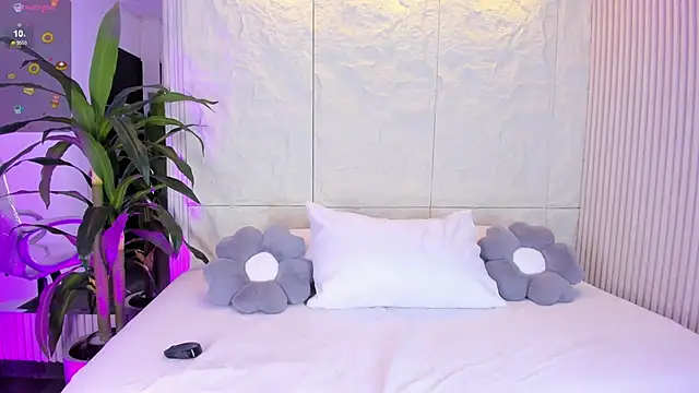 AnahinClar online show from 15, 4, 2026