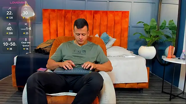 Alex towers online show from 21, 12, 2024