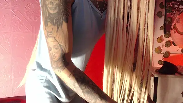 Snapshot of mariangel_tattooed_barbie chatting on 15, 2, 2026 mariangel tattooed barbie online show from 15, 2, 2026