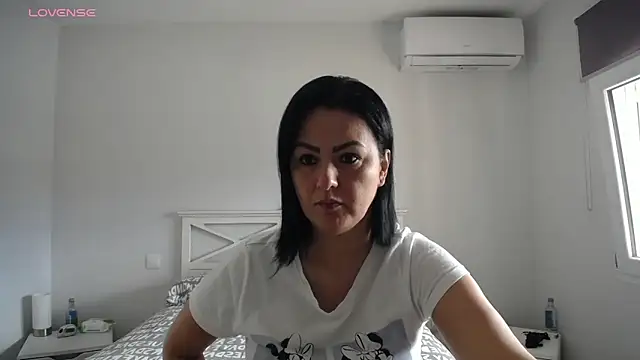 Snapshot of Sofiiaa_Cooper chatting on 5, 2, 2026 Sofiiaa Cooper online show from 5, 2, 2026