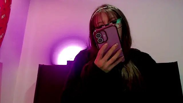 Aurora blossom   online show from 3, 12, 2025