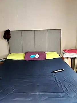 ThickPearlx23 online show from 18, 9, 2025