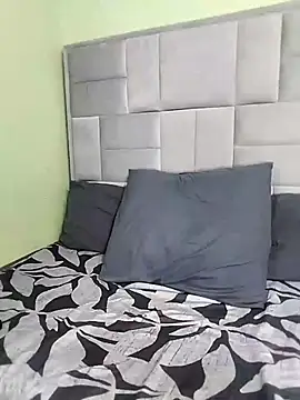 ThickPearlx23 online show from 28, 11, 2025