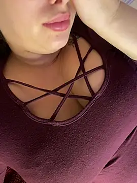 69Laura696 online show from 20, 2, 2025