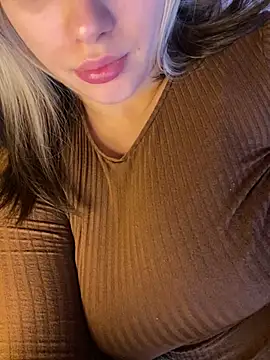 69Laura696 online show from 17, 12, 2024