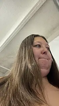 Chloee ep online show from 3, 4, 2026