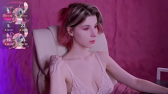 HaylaAmber online show from 2, 2, 2025