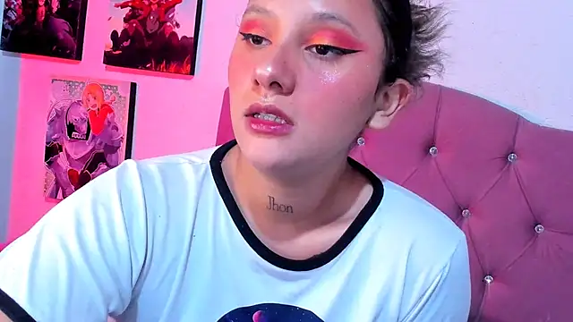 Mila nixon02 online show from 9, 11, 2025