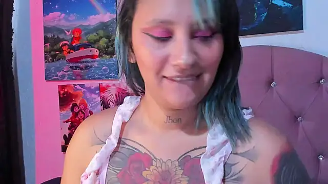 Mila nixon02 online show from 20, 7, 2026
