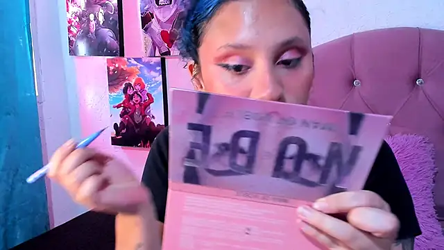 Mila nixon02 online show from 26, 4, 2026