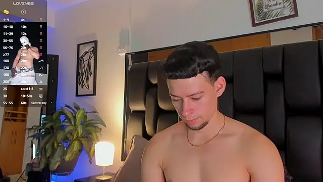 JadeSmiith  online show from 22, 9, 2025