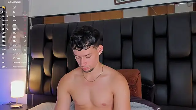 JadeSmiith  online show from 15, 12, 2025