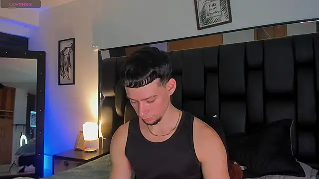 JadeSmiith  online show from 17, 9, 2025