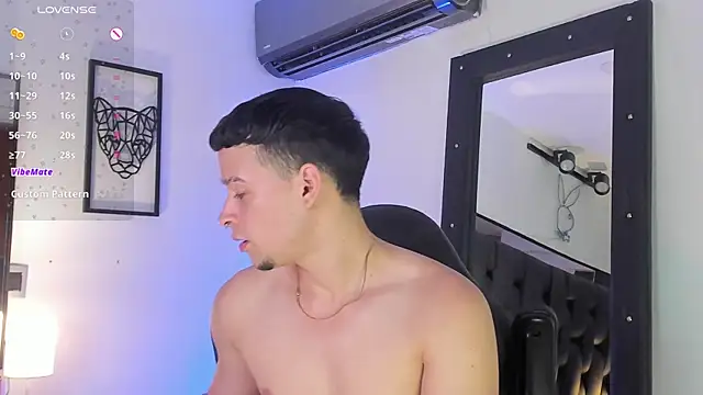 JadeSmiith  online show from 11, 3, 2025