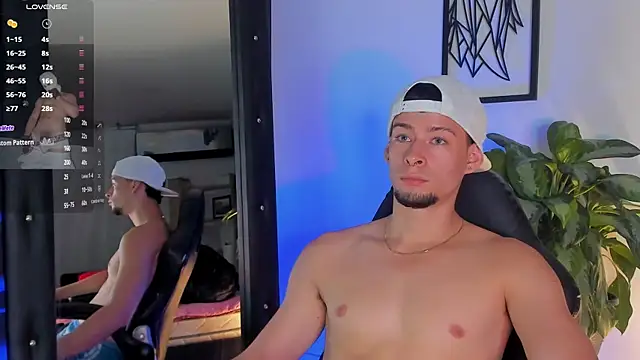 JadeSmiith  online show from 12, 11, 2025