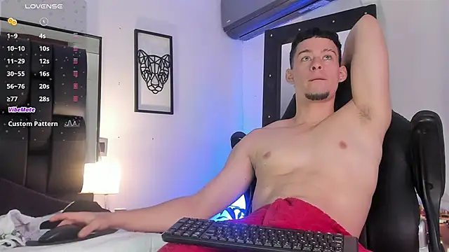 JadeSmiith  online show from 22, 3, 2025