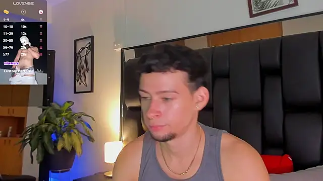 JadeSmiith  online show from 2, 10, 2025