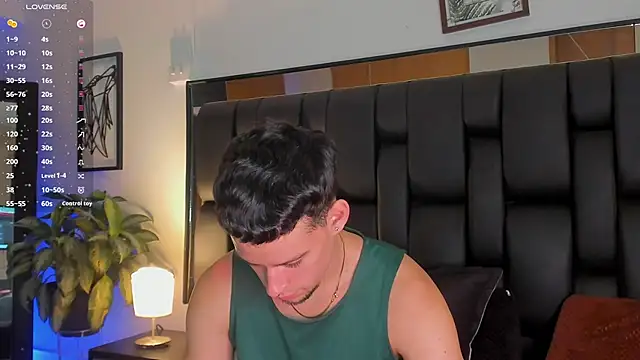 JadeSmiith  online show from 24, 9, 2025