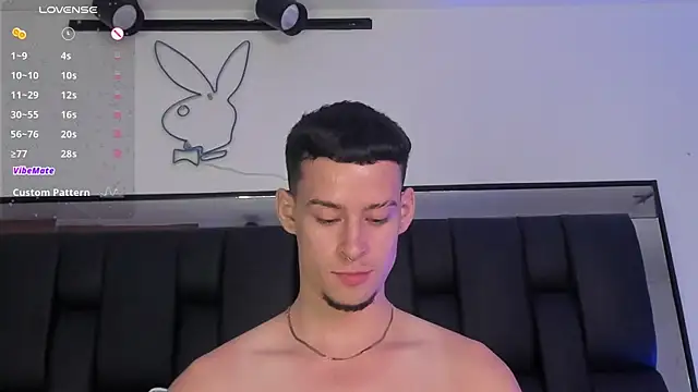 JadeSmiith  online show from 22, 3, 2025