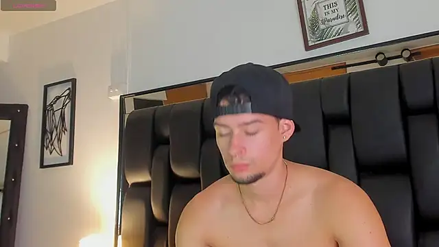 JadeSmiith  online show from 19, 12, 2025