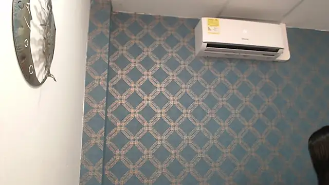 violeta cute18 online show from 21, 2, 2025