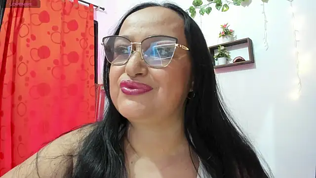 Gia Nahomi online show from 7, 1, 2026