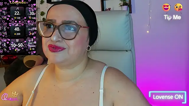 Gia Nahomi online show from 5, 5, 2026