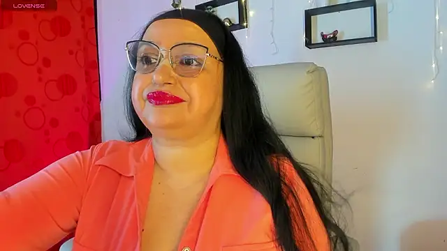 Snapshot of Gia_Nahomi chatting on 1, 2, 2026 Gia Nahomi online show from 1, 2, 2026