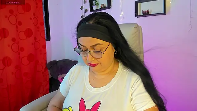 Snapshot of Gia_Nahomi chatting on 4, 2, 2026 Gia Nahomi online show from 4, 2, 2026