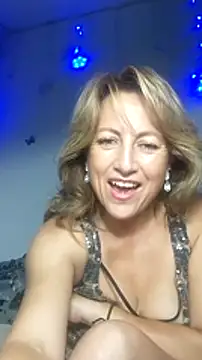 almaluna7 online show from 4, 2, 2025