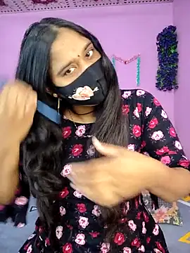 Snapshot of Hot_Maleka chatting on 25, 11, 2025 Hot Maleka online show from 25, 11, 2025