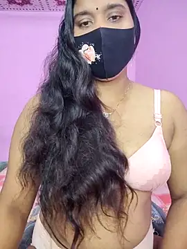 Snapshot of Hot_Maleka chatting on 8, 10, 2025 Hot Maleka online show from 8, 10, 2025