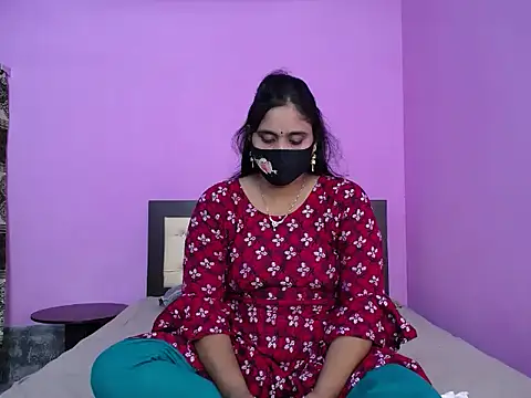 Snapshot of Hot_Maleka chatting on 23, 10, 2025 Hot Maleka online show from 23, 10, 2025