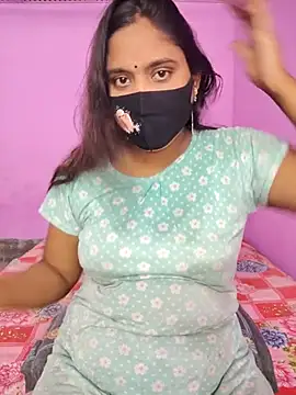 Snapshot of Hot_Maleka chatting on 4, 10, 2025 Hot Maleka online show from 4, 10, 2025