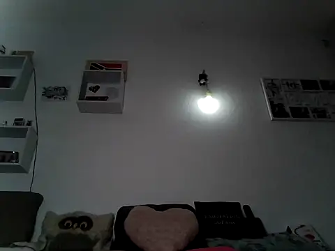 Snapshot of prettyblueeyes420 chatting on 29, 11, 2025 prettyblueeyes420 online show from 29, 11, 2025