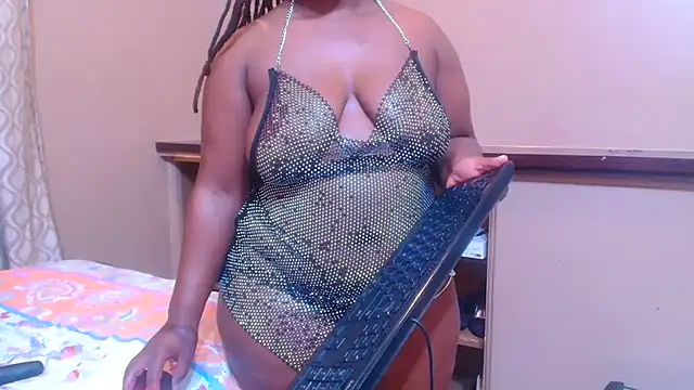 Snapshot of sexychocolatbox10 chatting on 27, 11, 2025 sexychocolatbox10 online show from 27, 11, 2025