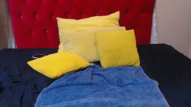 sexychocolatbox10 online show from 5, 2, 2026