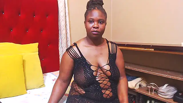 Snapshot of sexychocolatbox10 chatting on 15, 10, 2025 sexychocolatbox10 online show from 15, 10, 2025