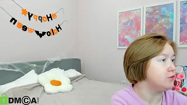 Sara Robinson online show from 3, 11, 2025