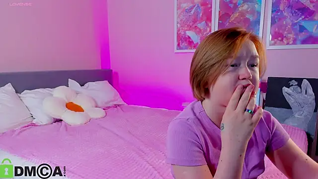 Sara Robinson online show from 12, 11, 2025