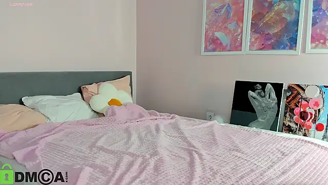 Sara Robinson online show from 27, 11, 2025