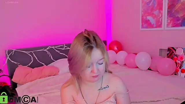 Sara Robinson online show from 5, 10, 2025