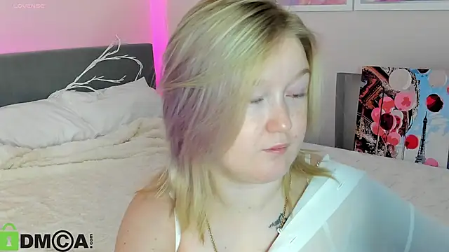 Sara Robinson online show from 12, 10, 2025