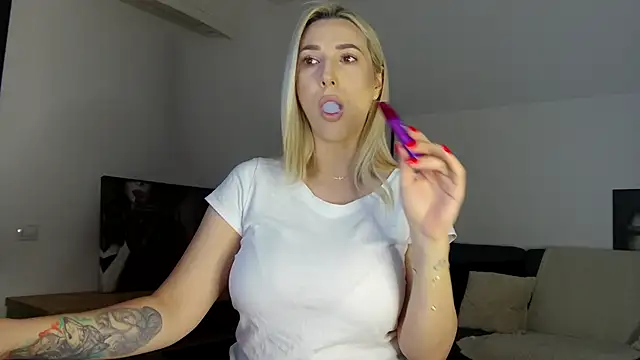 KhloeK online show from 22, 3, 2025