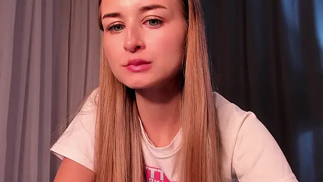 Tiffanyhunt online show from 15, 10, 2025