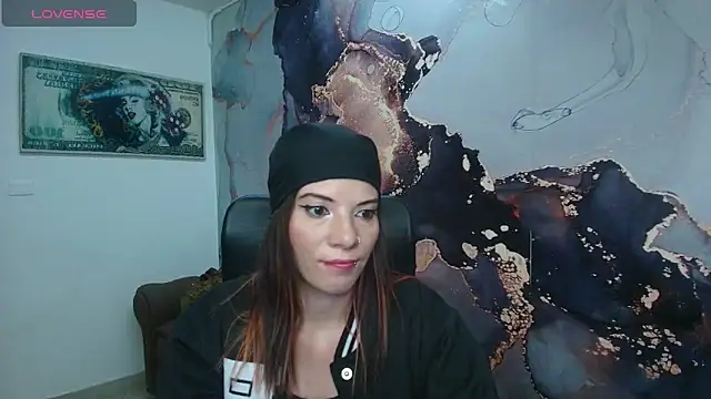 DanaaRey online show from 6, 10, 2025