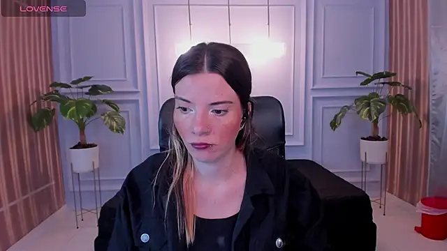 DanaaRey online show from 9, 1, 2026