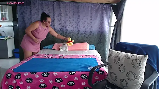 Snapshot of miia-big1boobs_ chatting on 14, 9, 2025 miia-big1boobs online show from 14, 9, 2025