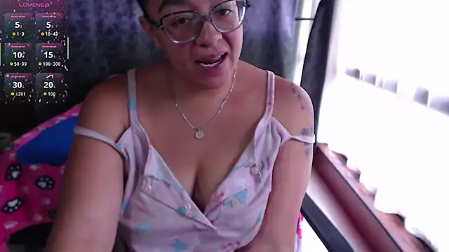 Snapshot of miia-big1boobs_ chatting on 11, 9, 2025 miia-big1boobs online show from 11, 9, 2025